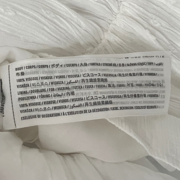 Abercrombie & Fitch Short-Sleeve Flutter Sleeve Top White Size XS NWT - Picture 6 of 9